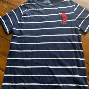 Boys size 7 shirt